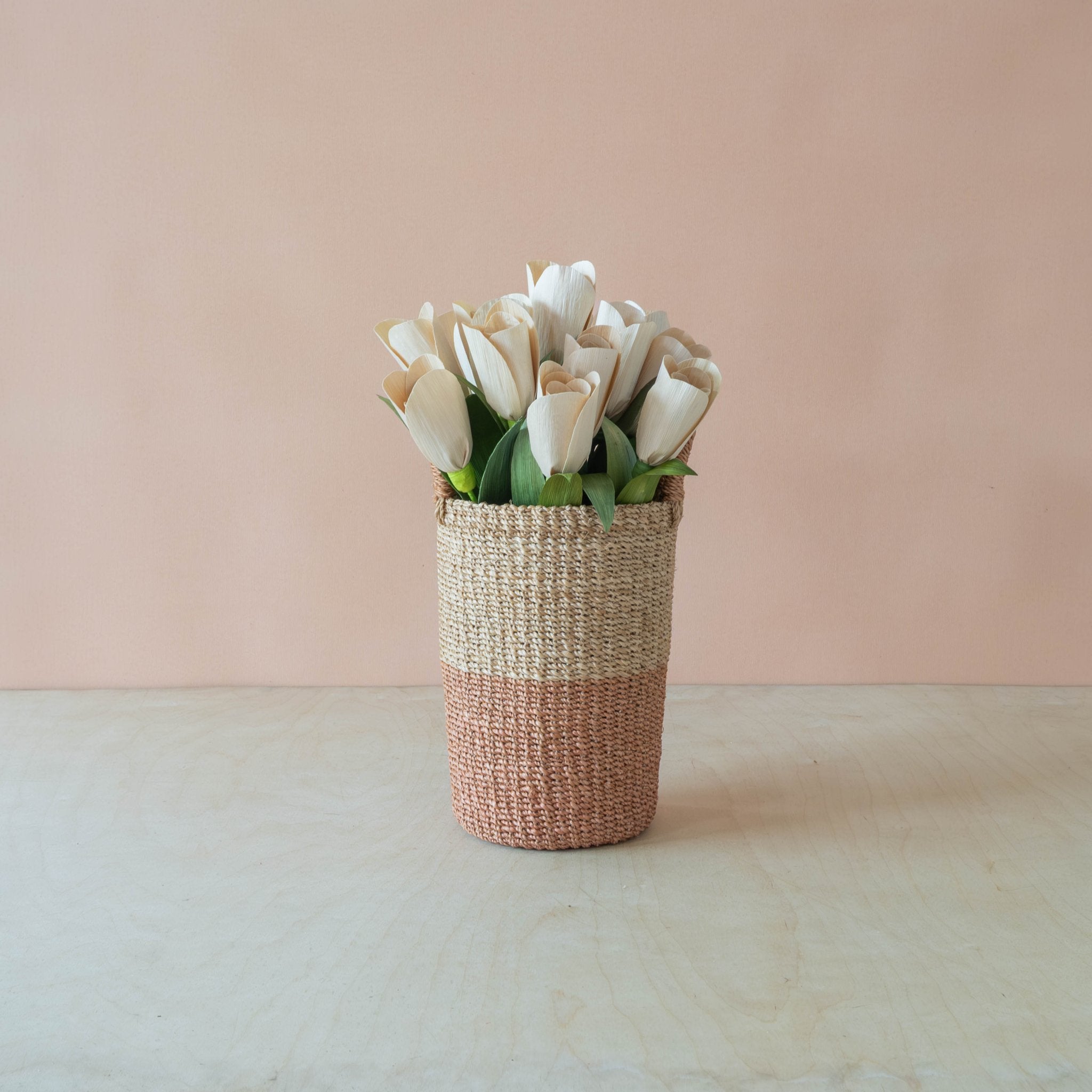 flower - Natural Tulip Corn Husk Flowers, case of 6 – Decorative Flower Accents | LIKHÂ - LIKHÂ