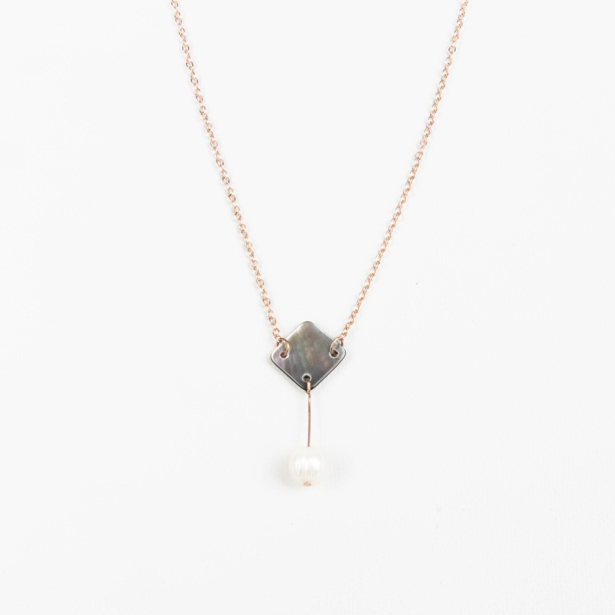 Jewelry, necklace - Black Diamond + Pearl Drop Mother of Pearl Necklace - Mother of Pearl Necklace | LIKHA - LIKHÂ