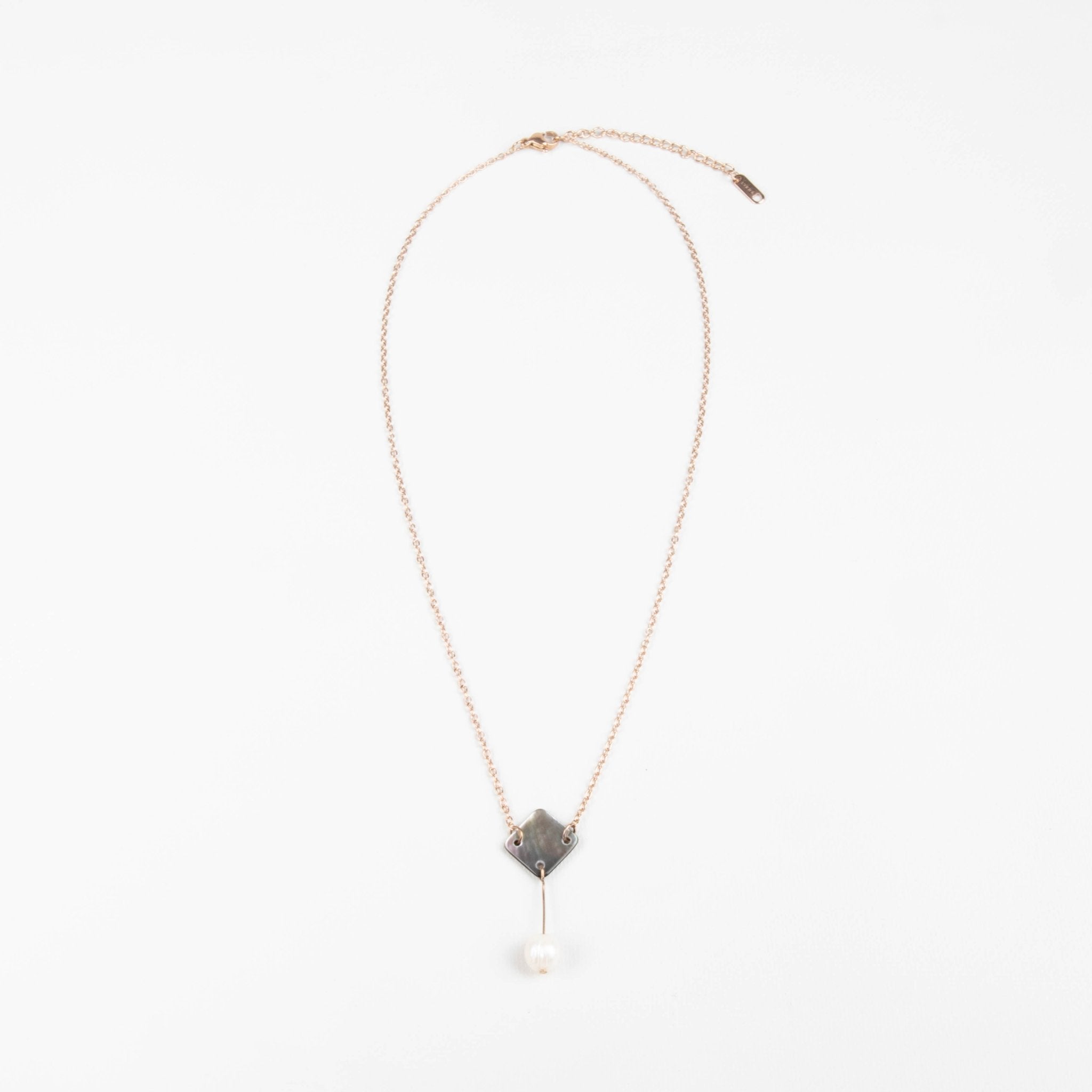 Jewelry, necklace - Black Diamond + Pearl Drop Mother of Pearl Necklace - Mother of Pearl Necklace | LIKHA - LIKHÂ