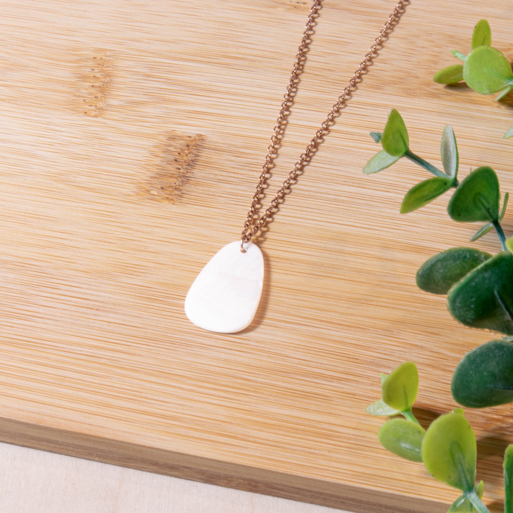 Jewelry, necklace - White Mother of Pearl Trapezoid Necklace with Rose Gold Chain - Minimalist Jewelry | LIKHA - LIKHÂ