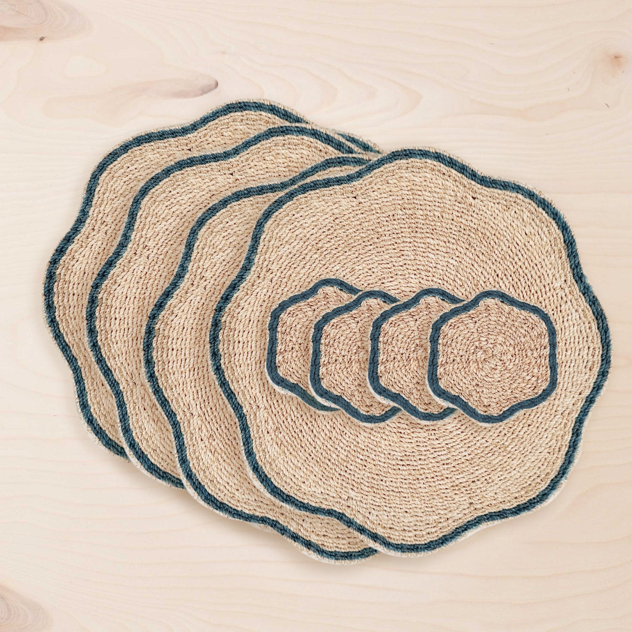 Placemats - Blue Trim Scallop Placemats, set of 4 – Artisan Woven Table Mats | LIKHÂ - LIKHÂ