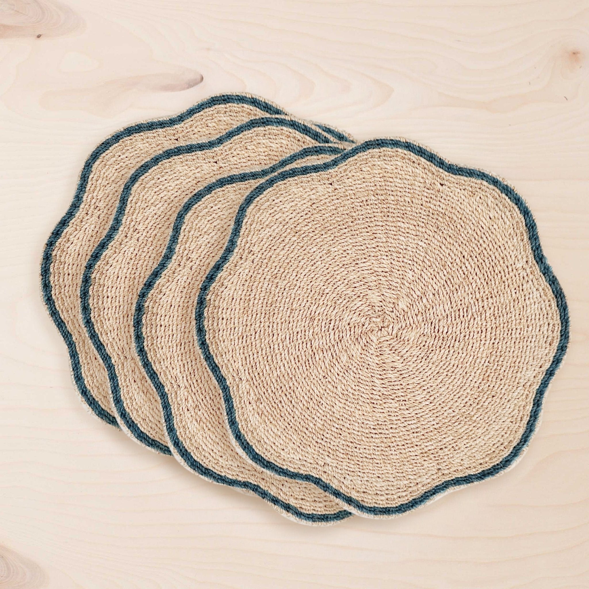 Placemats - Blue Trim Scallop Placemats, set of 4 – Artisan Woven Table Mats | LIKHÂ - LIKHÂ