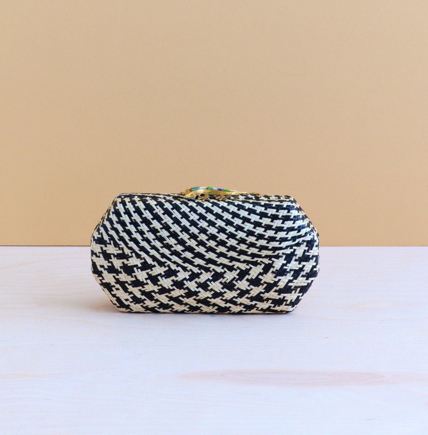 Clutches - Black Houndstooth Clutch - Handwoven Clutch | LIKHÂ - LIKHÂ