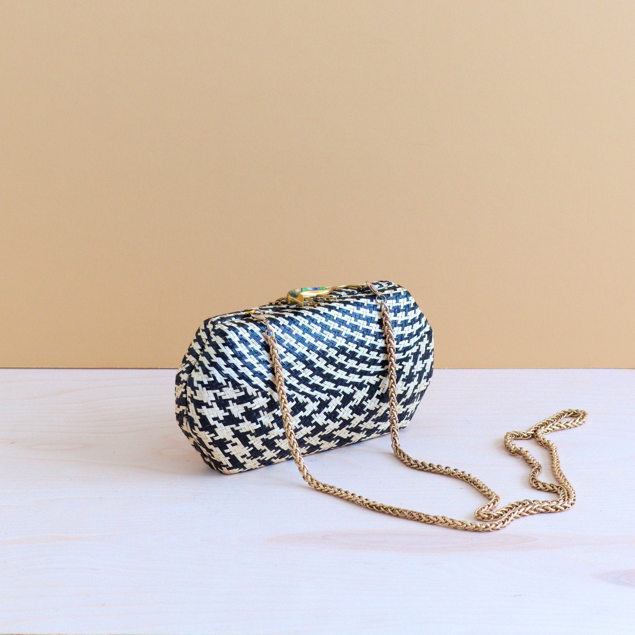 Clutches - Black Houndstooth Clutch - Handwoven Clutch | LIKHÂ - LIKHÂ