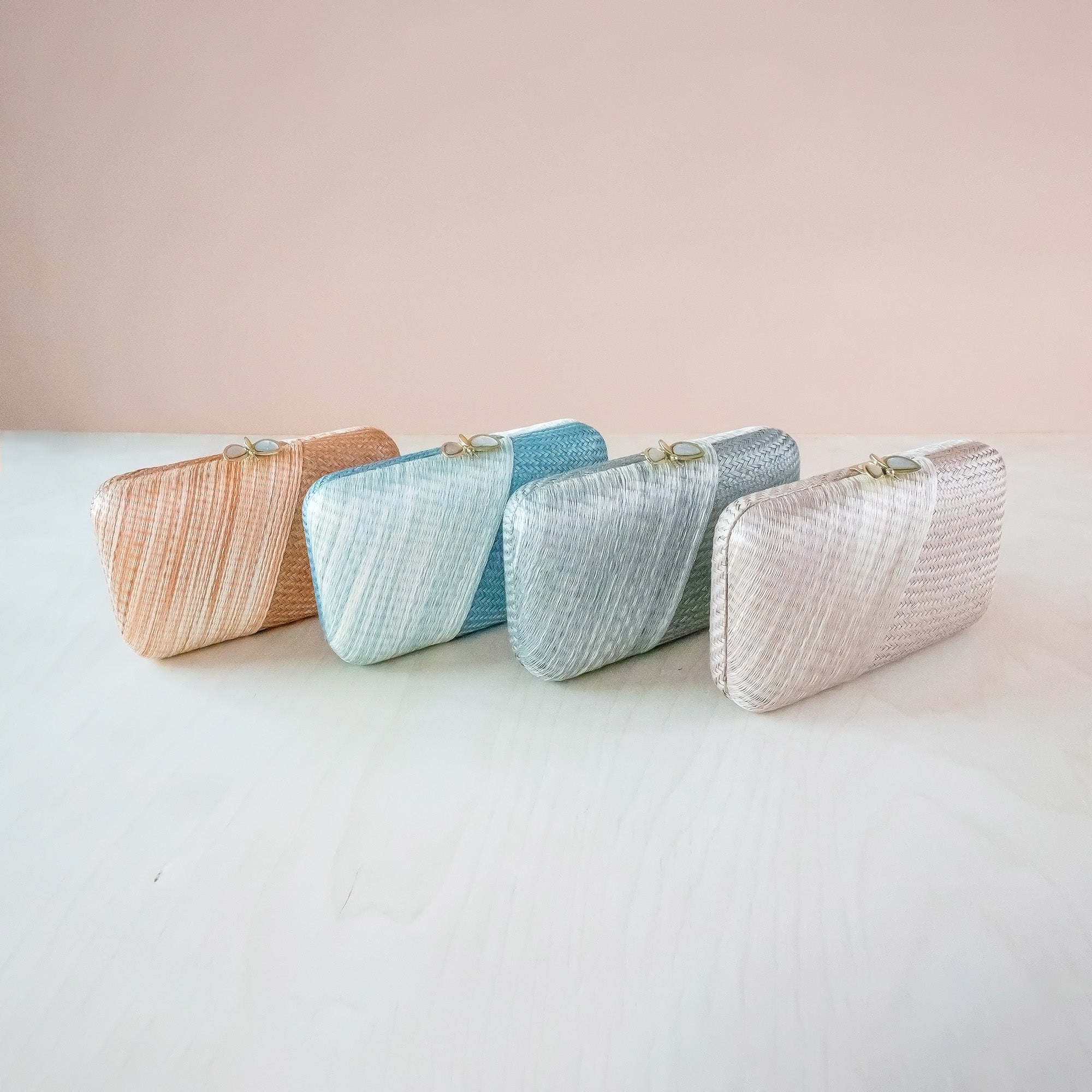 Clutches - Coral Kimono Clutch Bag - Straw Purse | LIKHA - LIKHÂ