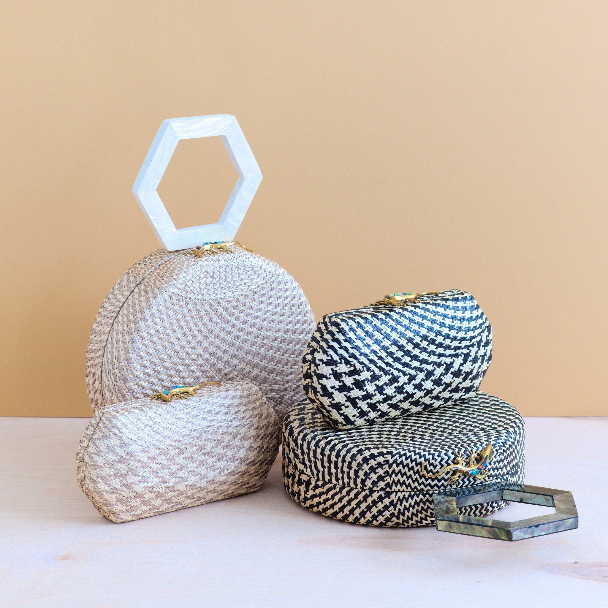 Clutches - Dusty Rose Houndstooth Clutch - Straw Clutch | LIKHÂ - LIKHÂ