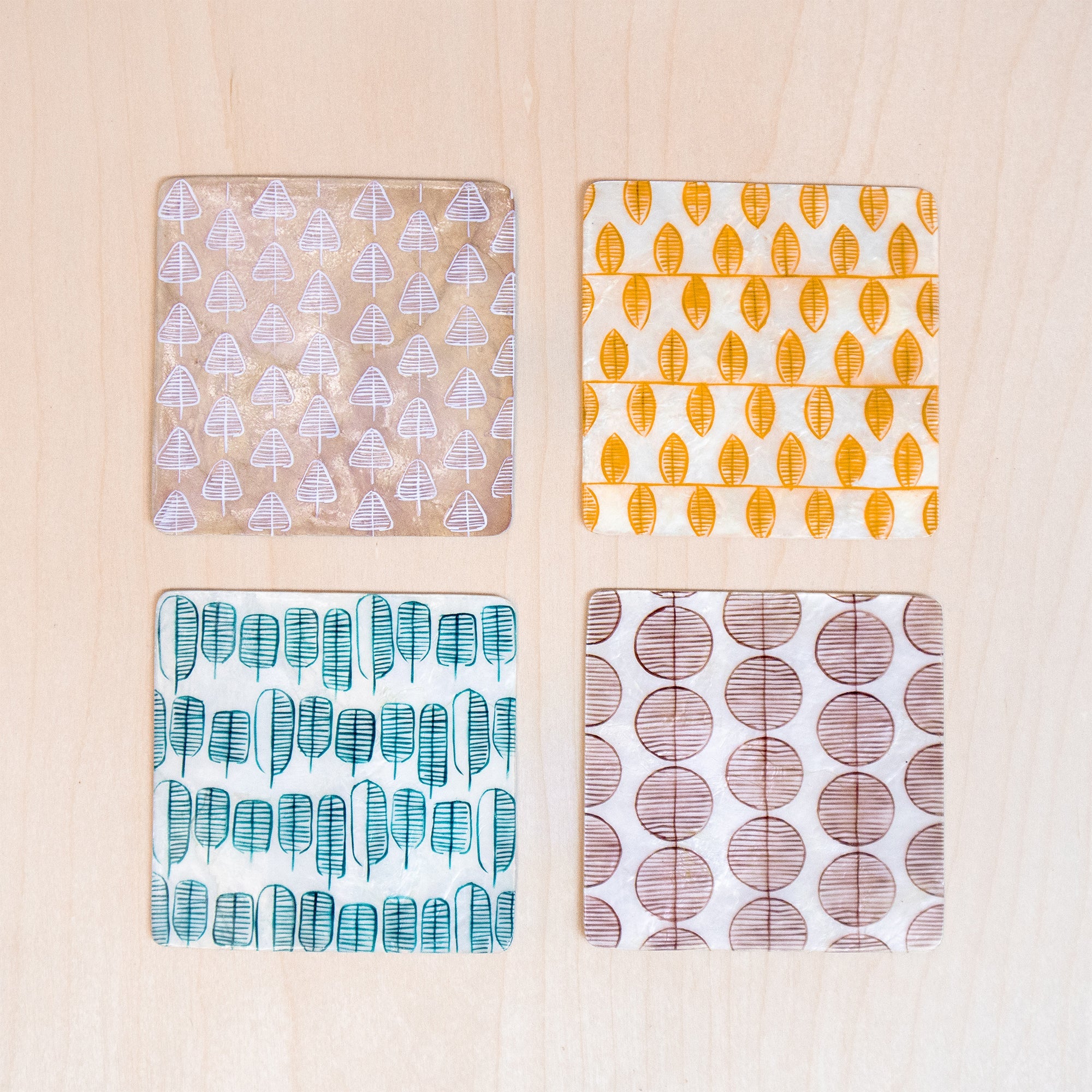 Coasters - Capiz Coaster Nordic Pattern, set of 4 - Shell Coasters | LIKHÂ - LIKHÂ