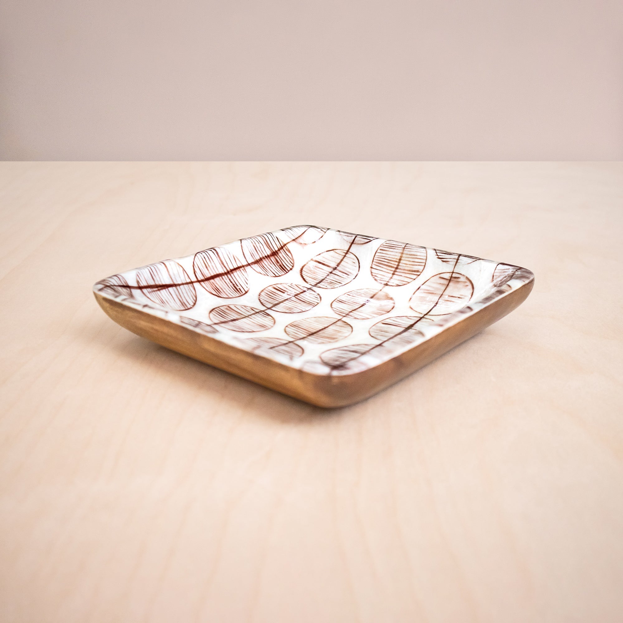 Decorative Plates - Capiz + Acacia Plate - Nordic Circles, Square | LIKHÂ - LIKHÂ
