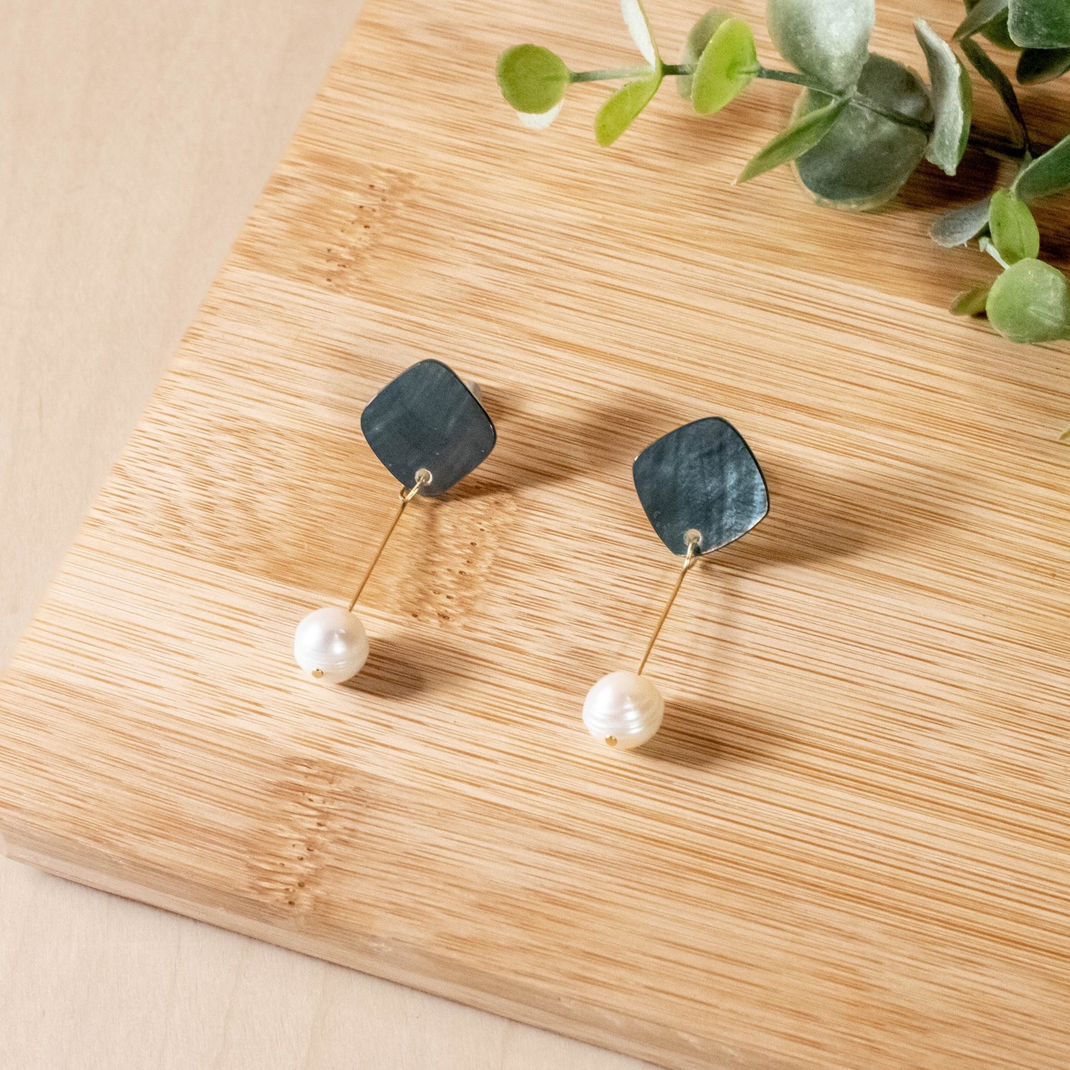 Earrings, Jewelry - Black Mother of Pearl Dangle Earrings | LIKHÂ - LIKHÂ