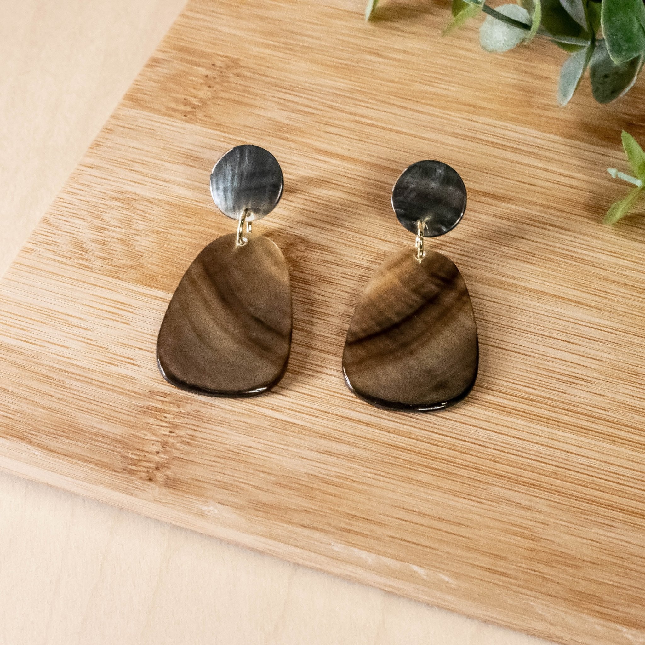 Earrings, Jewelry - Black Stud Earrings - Mother of Pearl | LIKHÂ - LIKHÂ