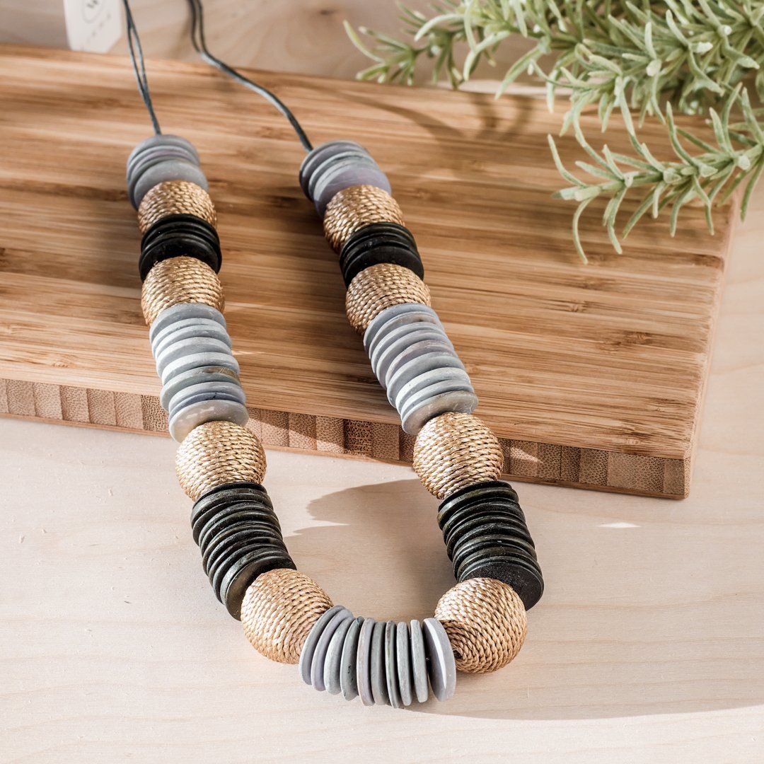 Jewelry - Chunky Wooden Necklace - Grey and Black | LIKHÂ - LIKHÂ