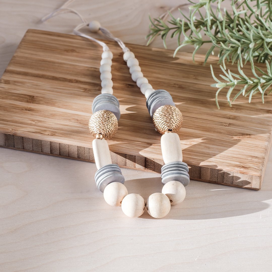 Jewelry - Cream Bead Necklace - Artisan Necklace | LIKHÂ - LIKHÂ