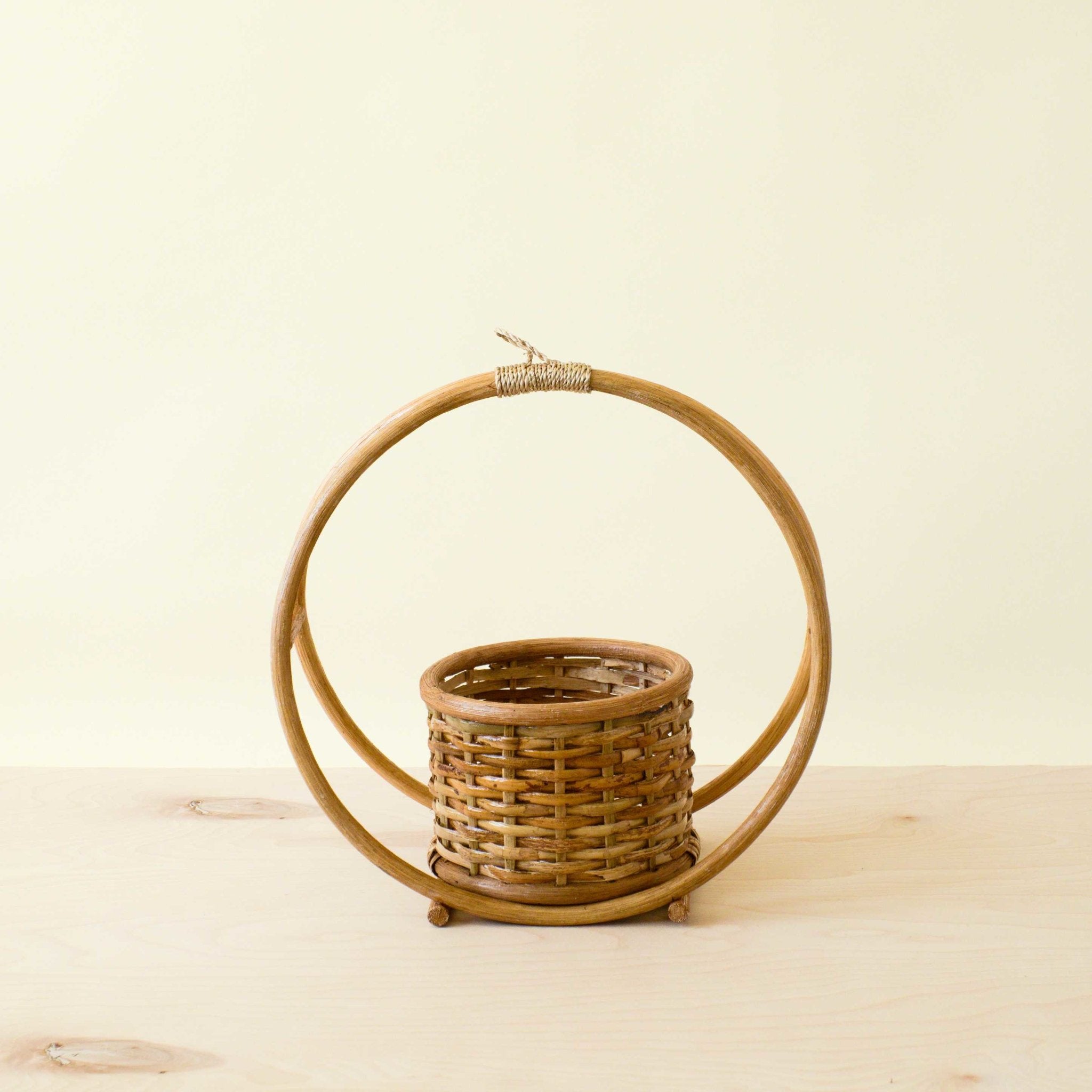 - Rattan Round Hanging Planter | LIKHA - LIKHÂ