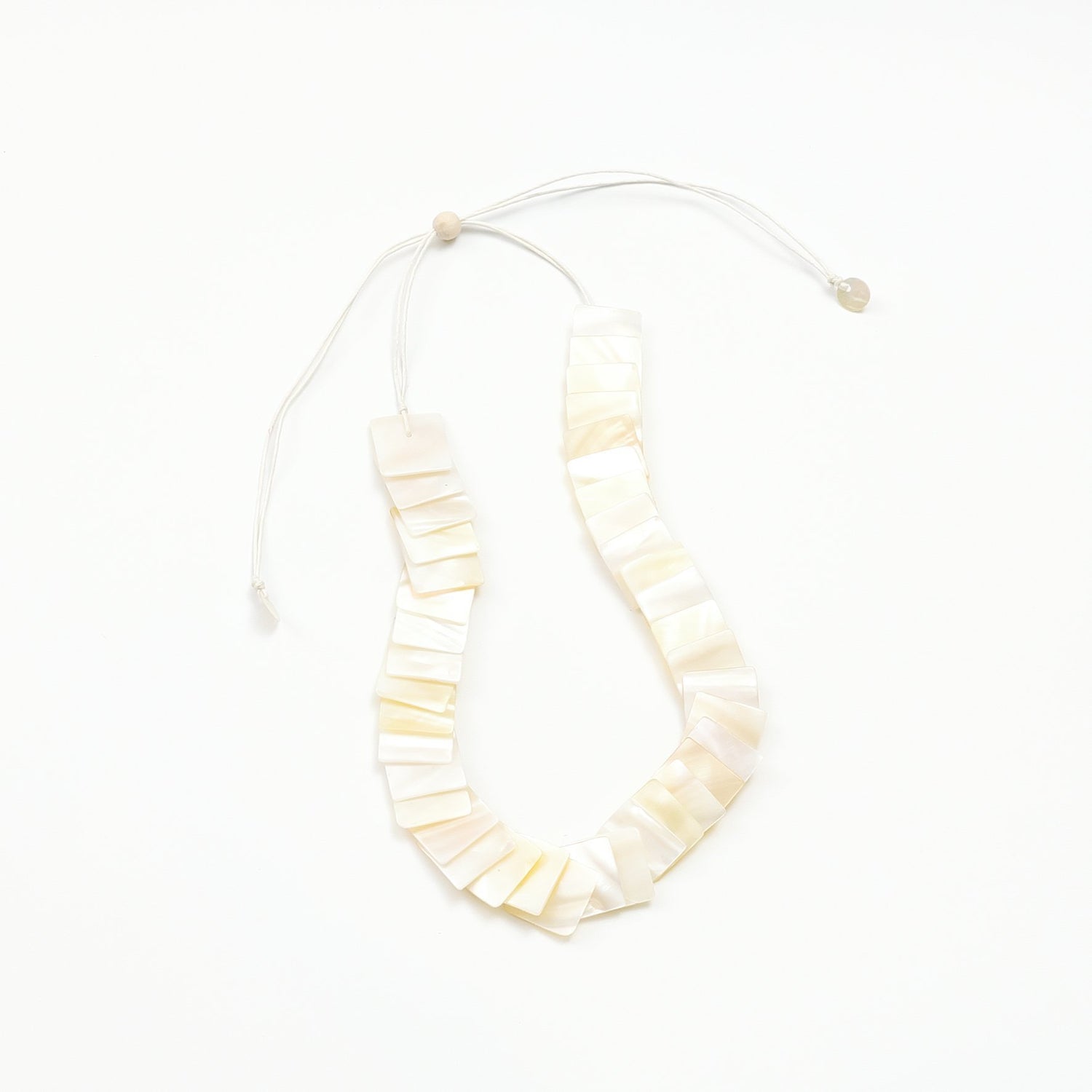- White Mother of Pearl Necklace | LIKHÂ - LIKHÂ