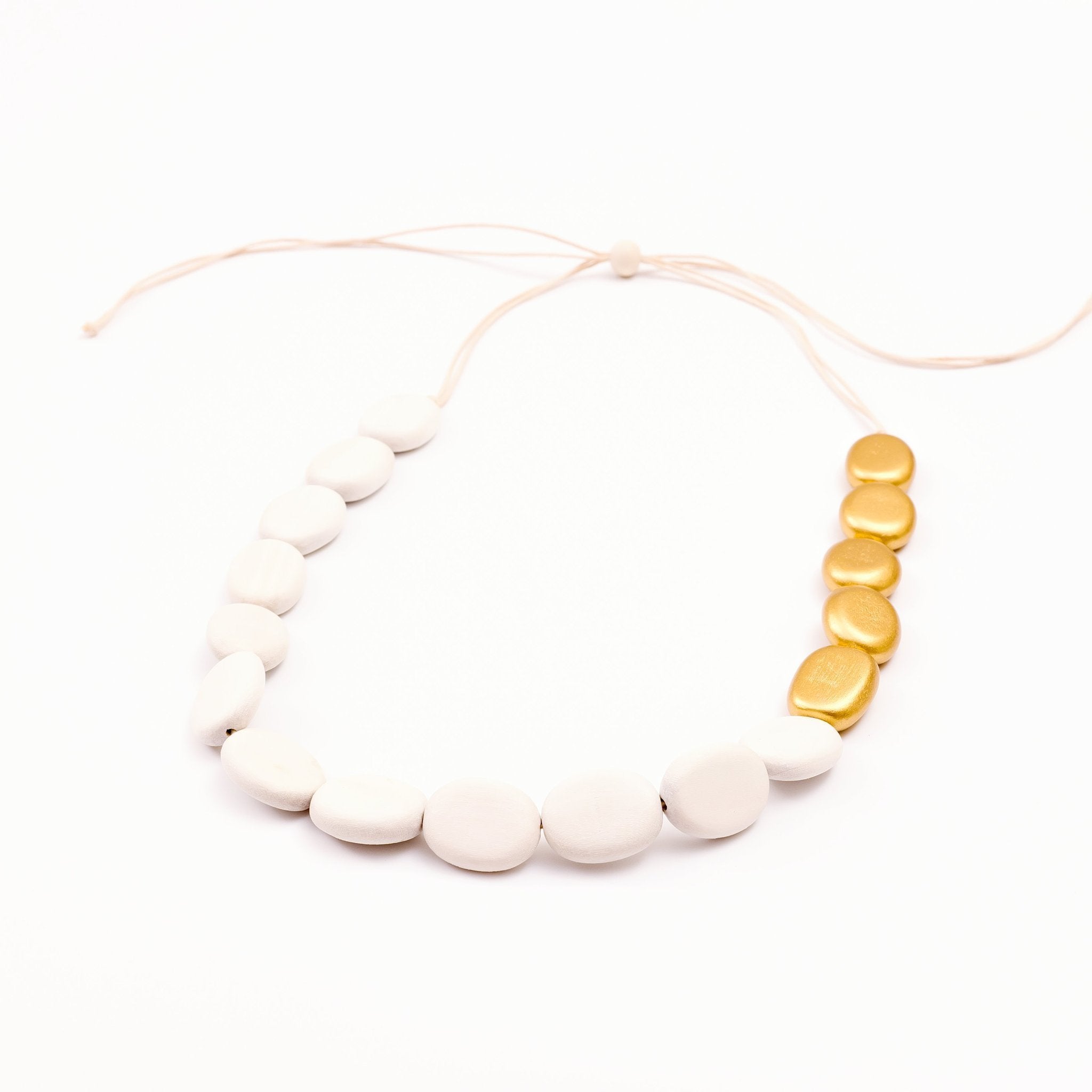 - White Wooden Bead Necklace | LIKHÂ - LIKHÂ