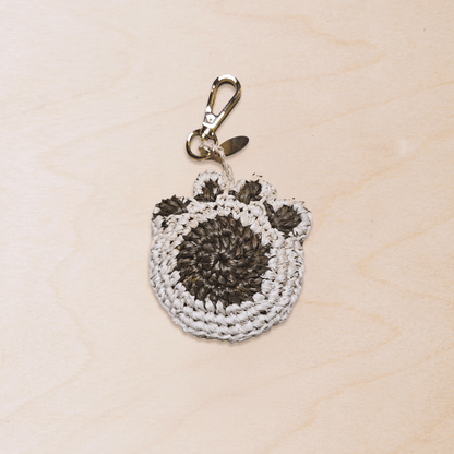 Bag charms - Paw Print Bag Charm – Raffia Crochet Pet Accessory | LIKHÂ - LIKHÂ