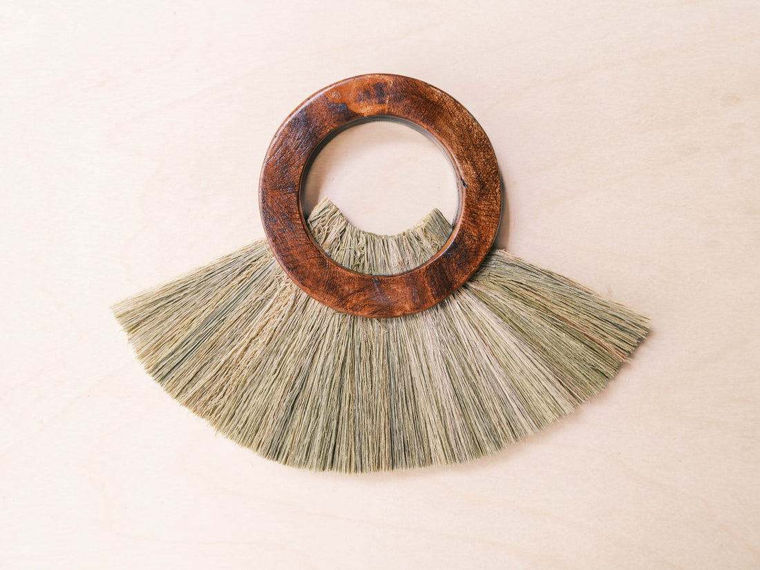 Home &amp; Garden - Mahogany Wooden Circle Handbroom - Handcrafted Cleaning Brush | LIKHÂ - LIKHÂ