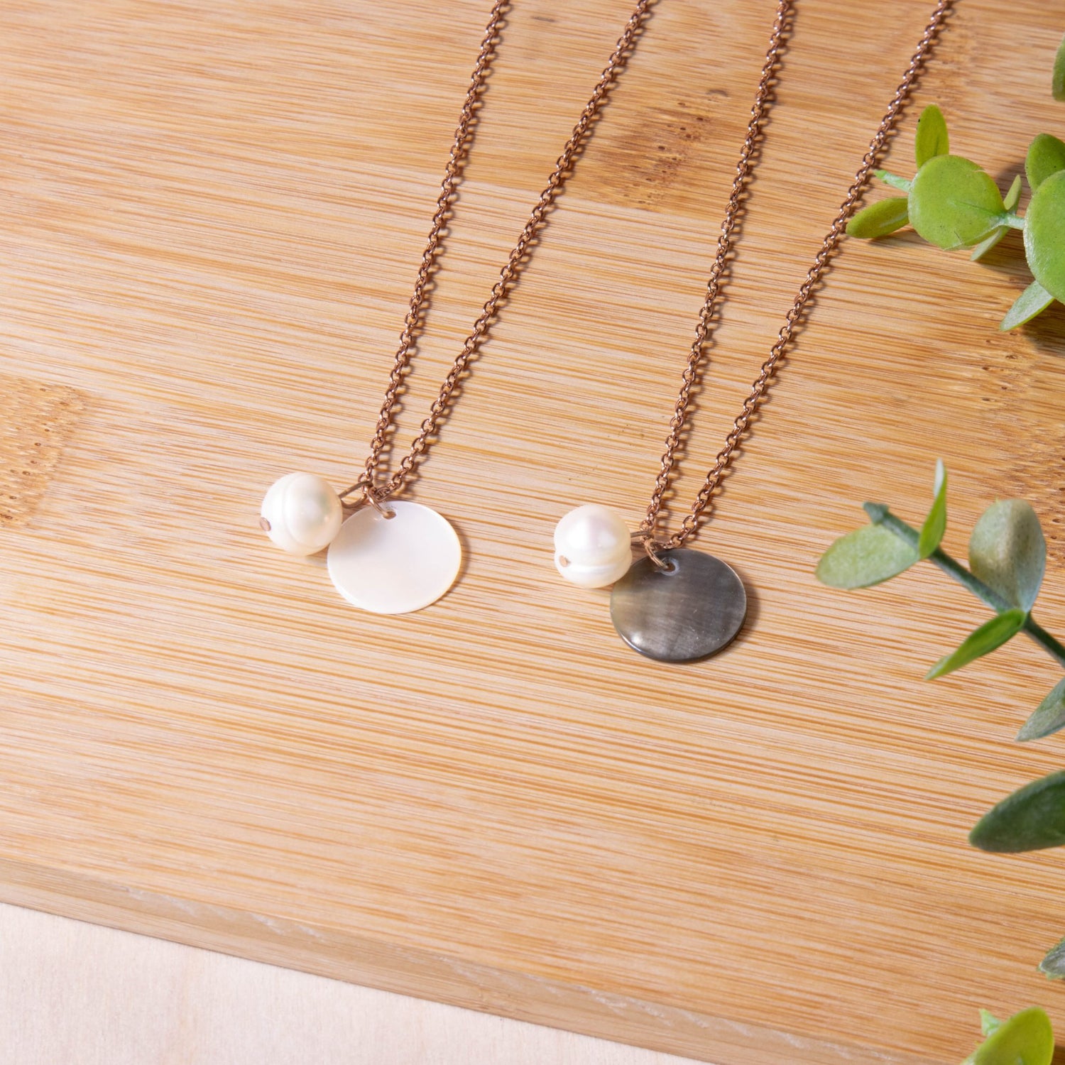 Jewelry, necklace - Black Disc + Pearl Mother of Pearl Necklace - Unique Necklace | LIKHA - LIKHÂ