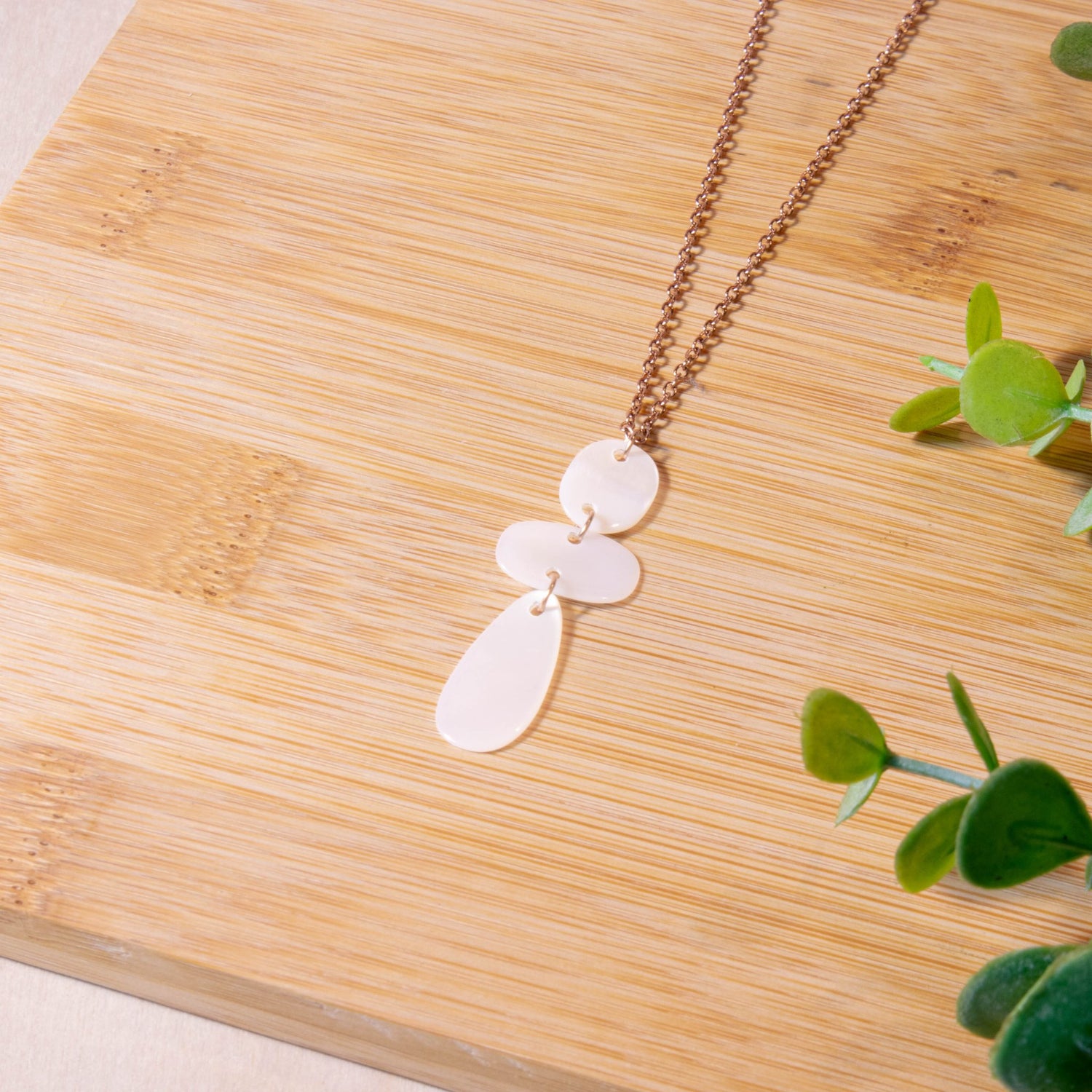 Jewelry, necklace - White Mother of Pearl Round, Oval, and Raindrop Necklace with Rose Gold Chain - Mother of Pearl Jewelry | LIKHA - LIKHÂ