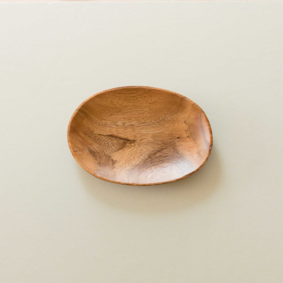 - Acacia Oval 9&quot; Wood Plate - Wooden dinnerware | LIKHA - LIKHÂ