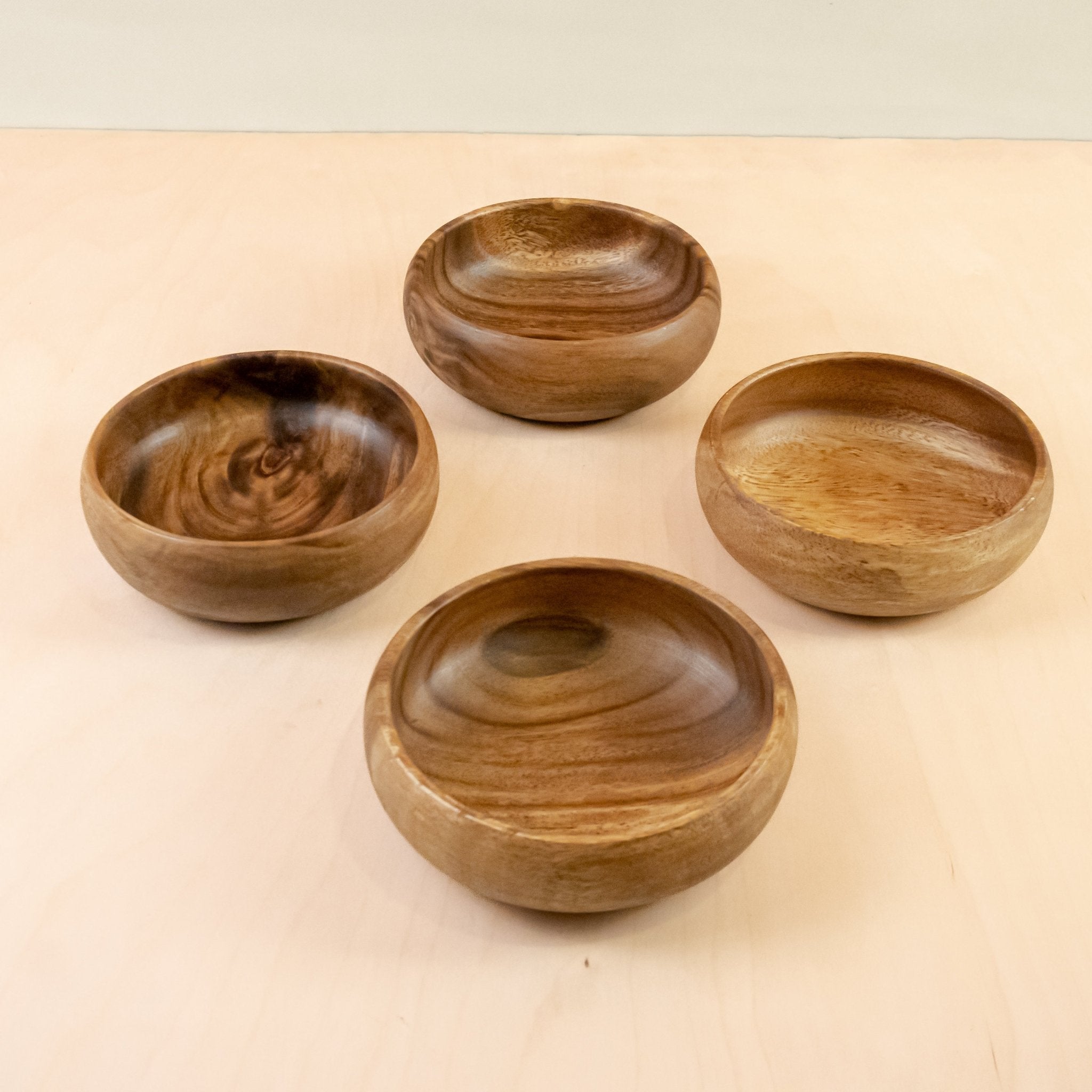 Bowls - Acacia Calabash Bowls, set of 1 large + 4 small bowls | LIKHÂ - LIKHÂ