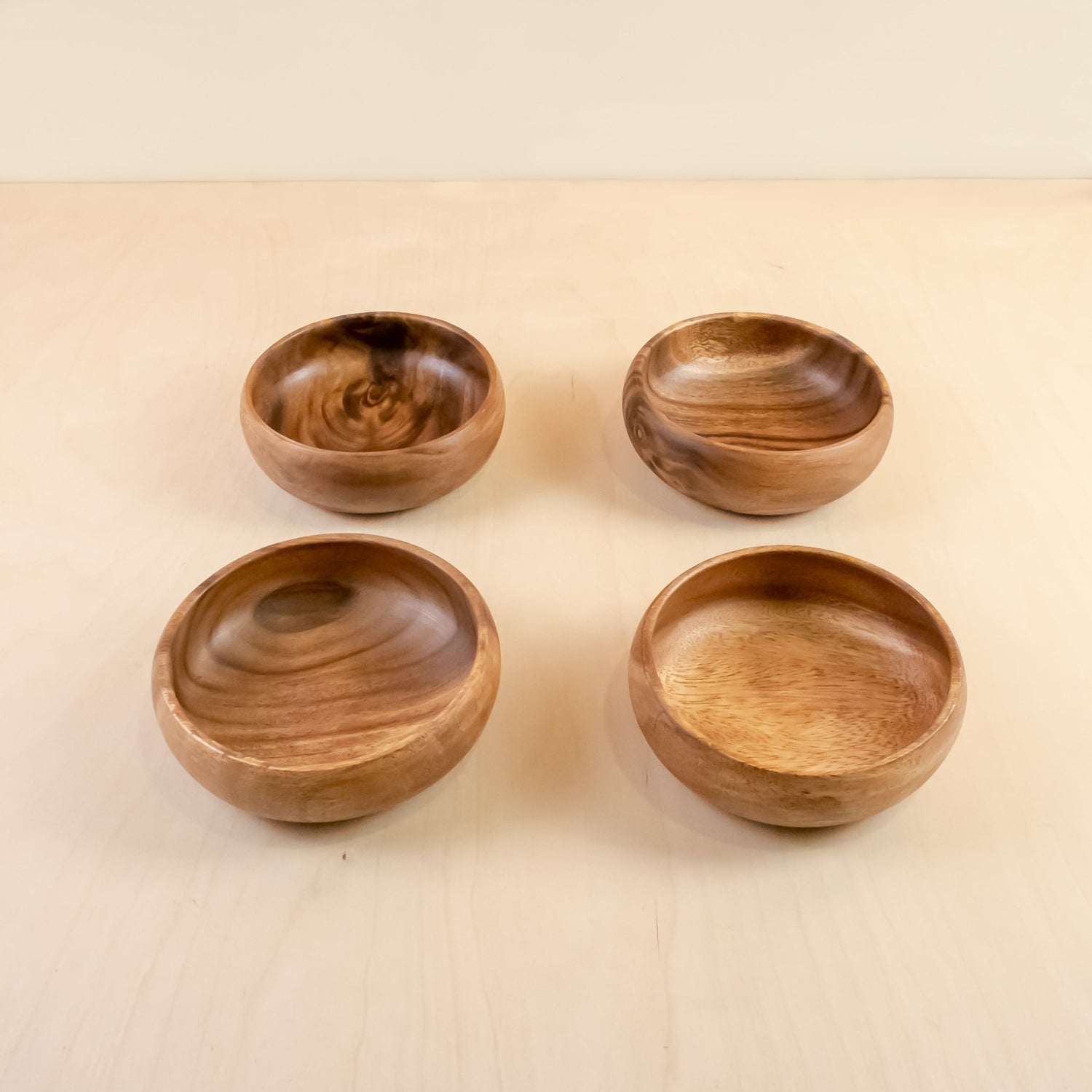 Bowls - Acacia Calabash Bowls, set of 1 large + 4 small bowls | LIKHÂ - LIKHÂ