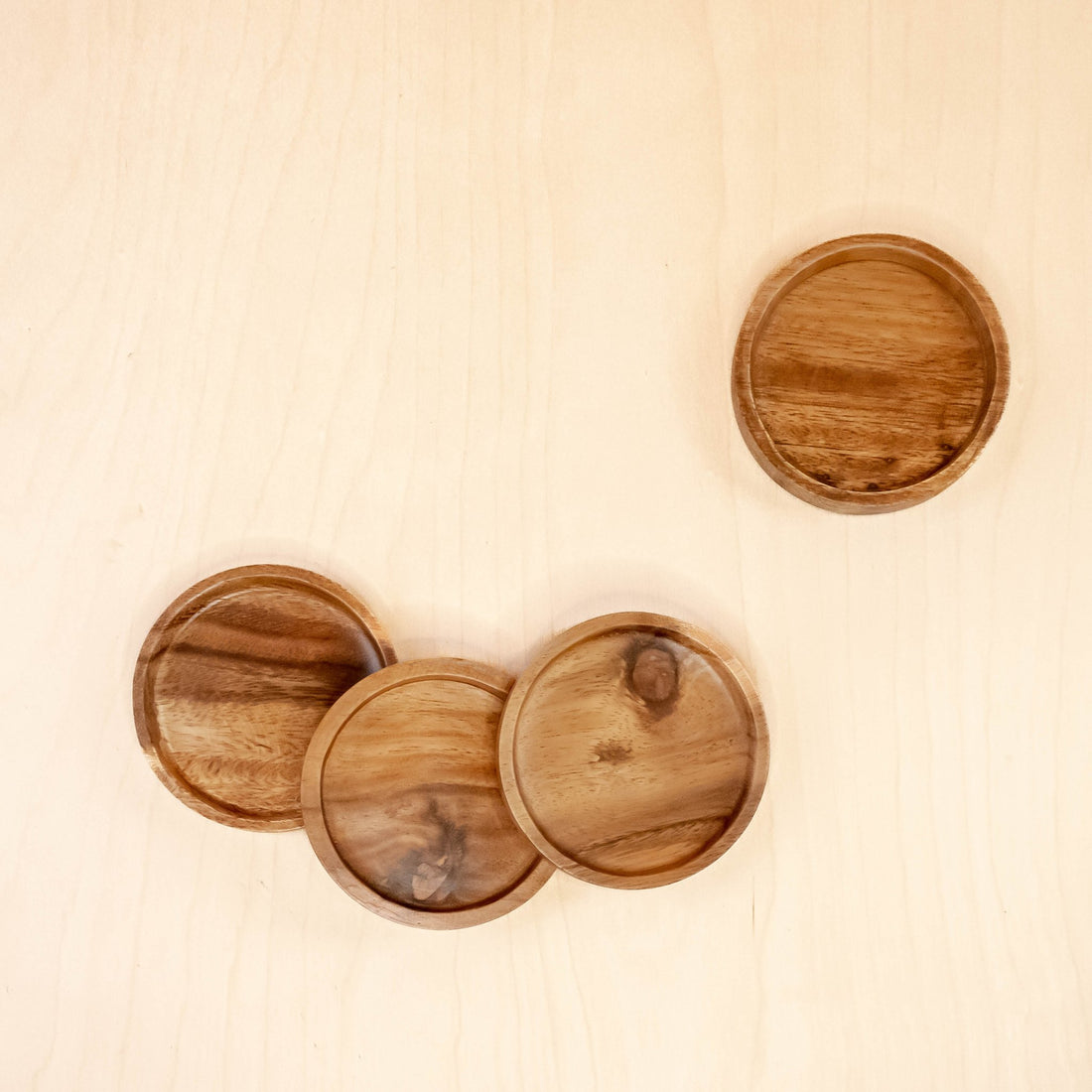 Coasters - Acacia Wood Coasters, set of 4 | LIKHÂ - LIKHÂ