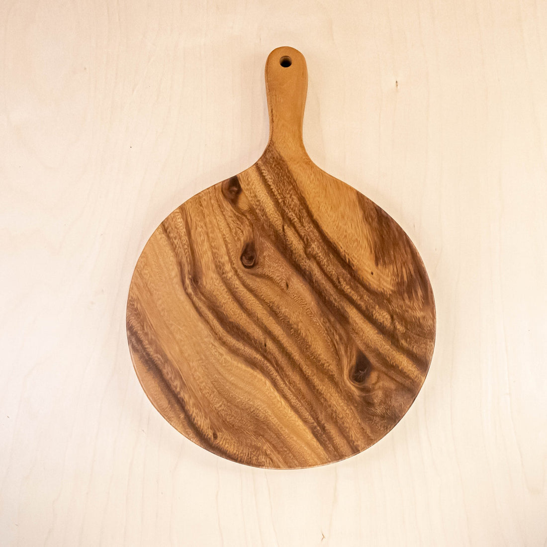 Cutting Board - Round Chopping Board with Handle - Acacia Wood | LIKHÂ - LIKHÂ
