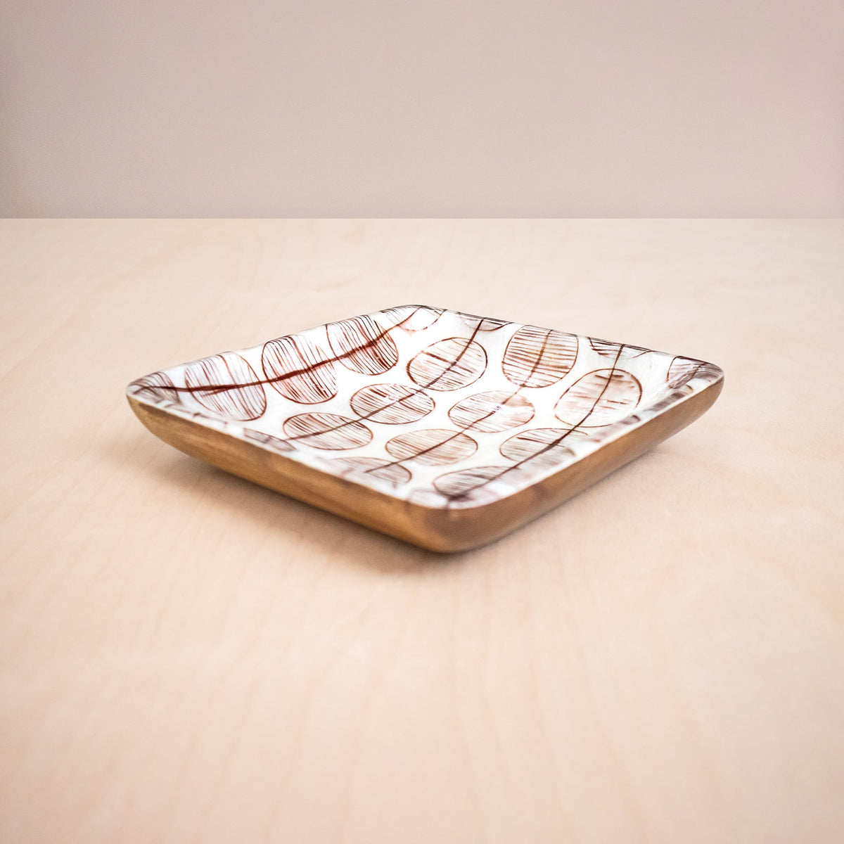 Decorative Plates - Capiz + Acacia Plate - Nordic Circles, Square | LIKHÂ - LIKHÂ
