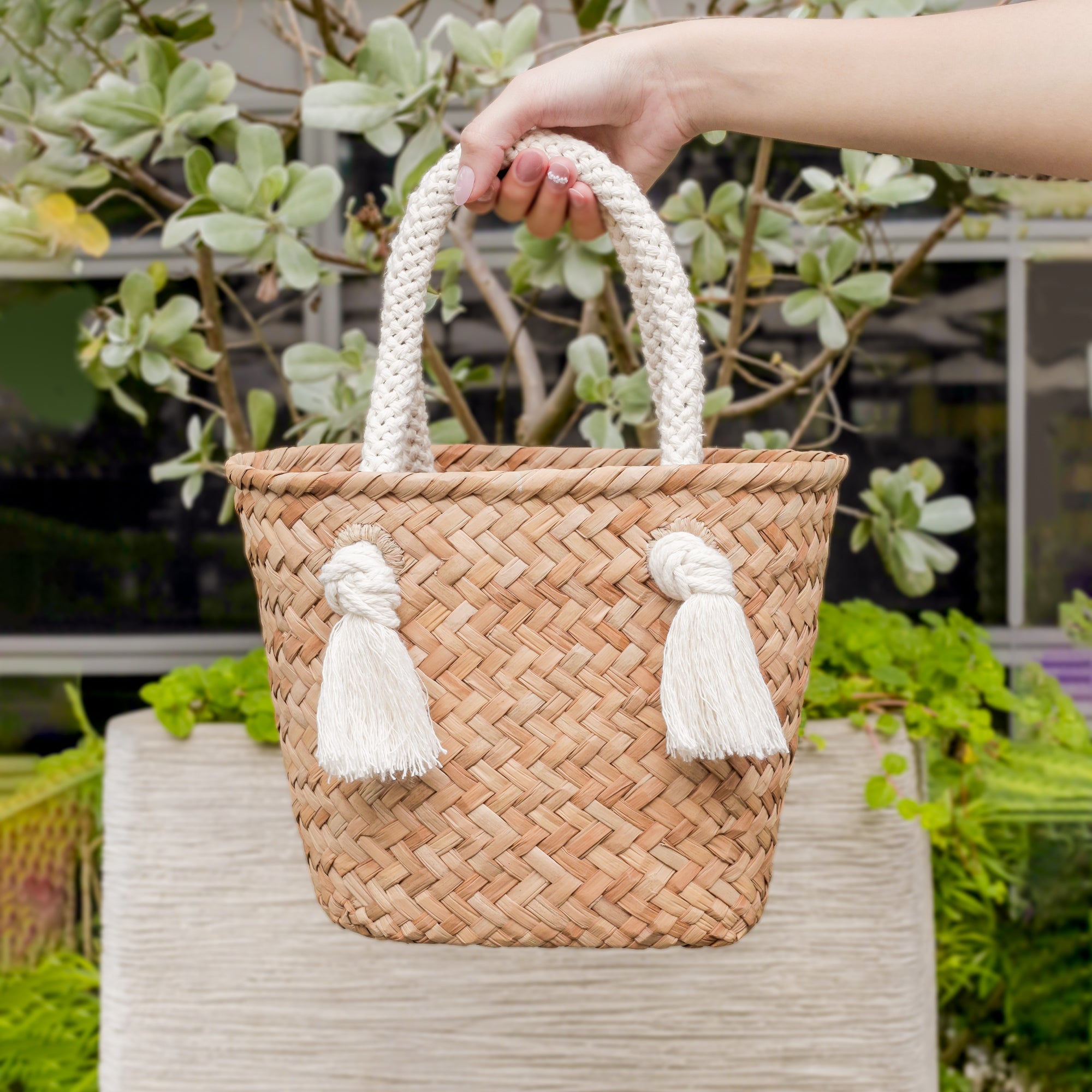 Handbags - Oat Small Classic Market Tote with Braided Handles - Straw Tote Bags | LIKHA - LIKHÂ