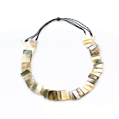 Jewelry - Mother of Pearl Shell Necklace - Iridescent Grey | LIKHÂ - LIKHÂ