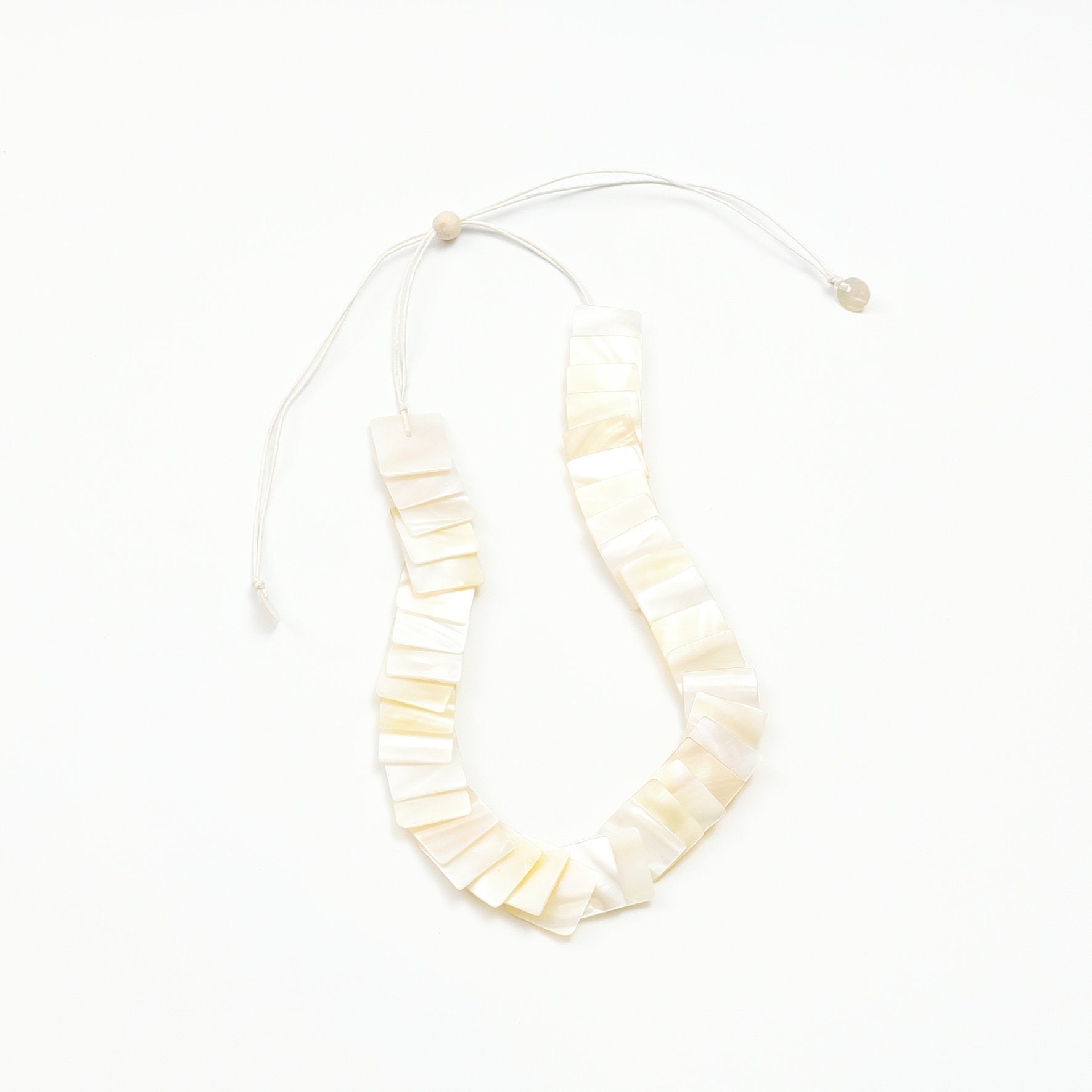 - White Mother of Pearl Necklace | LIKHÂ - LIKHÂ